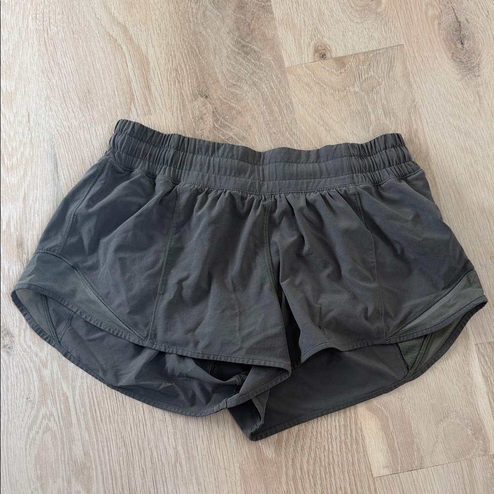 Hotty hot 2.5 Women's Gray Athletic Shorts